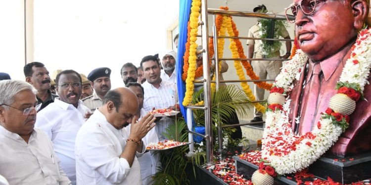 11,136 ಪೌರಕಾರ್ಮಿಕರಿಗೆ ಖಾಯಂ ನೌಕರಿ ನೀಡಲು ಅಧಿಸೂಚನೆ : ಮುಖ್ಯಮಂತ್ರಿ ಬಸವರಾಜ ಬೊಮ್ಮಾಯಿ