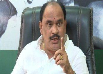 ಈಶ್ವರಪ್ಪ ರಾಜಕೀಯ ದಾಹಕ್ಕೆ ಇನ್ನೆಷ್ಟು ಹೆಣ ಬೀಳಬೇಕು? – ಸುಂದರೇಶ್