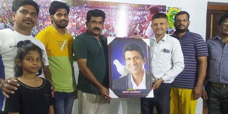 ೧೧ ರಂದು ಶಿರಸಿಯಲ್ಲಿ ಕನ್ನಡ ನಾಡು- ನುಡಿ ನಮನ ; ಸಾವಿರ ಯುವ ಸಮೋಹದಿಂದ ಪುನೀತ್ ಹಾಡಿಗೆ ಹೇಜ್ಜೆ- ರವೀಂದ್ರ ನಾಯ್ಕ.