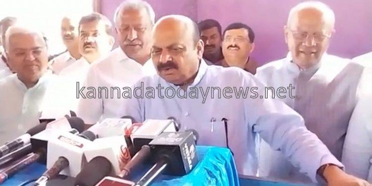 ರಾಜ್ಯದ ಸರ್ಕಾರಿ ನೌಕರರಿಗೆ ಘೋಷಣೆ ಯಾಯಿತು 7ನೇ ವೇತನ ಆಯೋಗ: ವೇತನ ಆಯೋಗದ ಜವಾಬ್ದಾರಿ ನಿವೃತ್ತ IAS ಅಧಿಕಾರಿ ಸುಧಾಕರ್ ರವರಿಗೆ ನೀಡಿದ ಮುಖ್ಯಮಂತ್ರಿ