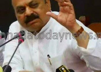 ಮುಂದಿನ ಬಜೆಟ್‌ನಲ್ಲಿ ಪರಿಷ್ಕೃತ ವೇತನ ಘೋಷಣೆ, ರಾಜ್ಯ ಸರಕಾರಿ ನೌಕರರಲ್ಲಿ ಹೊಸ ನಿರೀಕ್ಷೆ”*