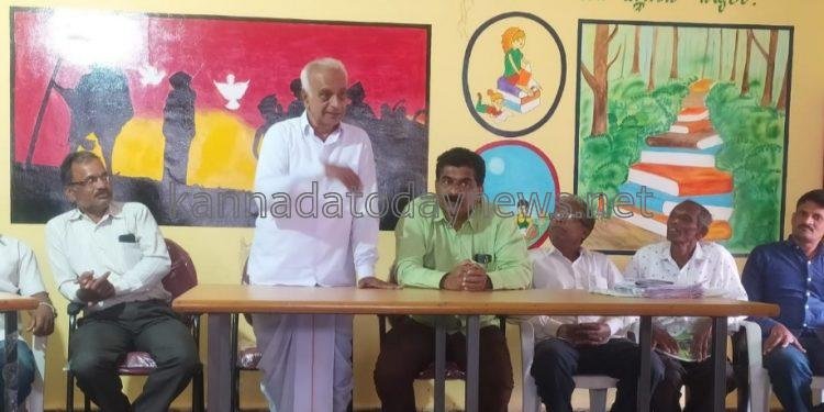 ಅರಣ್ಯ ಭೂಮಿ ಹೋರಾಟಕ್ಕೆ ಬೆನ್ನೆಲುಬು ಆಗಿರುವ ರವೀಂದ್ರ ನಾಯ್ಕಗೆ ರಾಜಕೀಯ ಶಕ್ತಿ ನೀಡಿ– ಸುಬ್ರಾಯ ಭಟ್ಟ, ಗಡಿಹಿತ್ಲು.