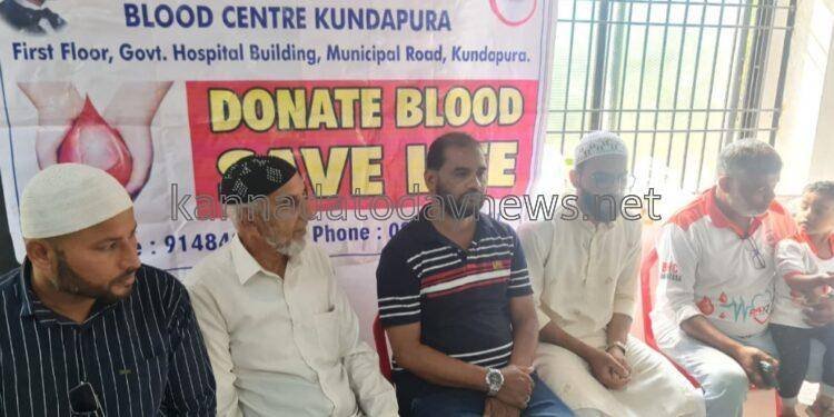 ಯಂಗ್ ಸ್ಟಾರ್ ವೆಲ್ಫೇರ್ ಆರ್ಗನೈಸೇಷನ್ ಮತ್ತು ರೆಡ್ ಕ್ರಾಸ್ ಸೊಸೈಟಿ ಸಂಯುಕ್ತ ಆಶ್ರಯದಲ್ಲಿ ಭಟ್ಕಳದ ಮದೀನ ಕಾಲೋನಿಯಲ್ಲಿ ಬ್ರಹತ್ ರಕ್ತದಾನ ಶಿಬಿರ