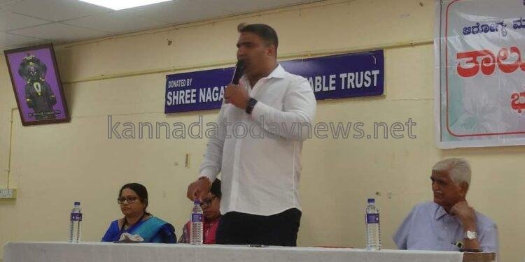 ಭಟ್ಕಳ ತಾಲೂಕಾ ಆಸ್ಪತ್ರೆಯಲ್ಲಿ ಹೊಸದಾಗಿ ನಿರ್ಮಾಣವಾದ 10 ಹಾಸಿಗೆಯುಳ್ಳ ತೀವ್ರ ನಿಗಾ ಘಟಕವನ್ನು ಉದ್ಘಾಟಿಸಿದ ಶಾಸಕ ಸುನೀಲ್ ನಾಯ್ಕ