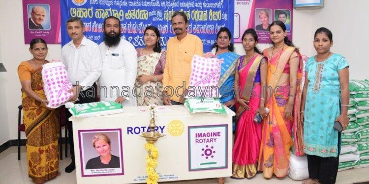 ಪುತ್ತೂರಿನ ಒಳಿತು ಮಾಡು ಮನುಷ್ಯ ತಂಡದ 18ನೇ ಕಾರ್ಯಕ್ರಮ.*