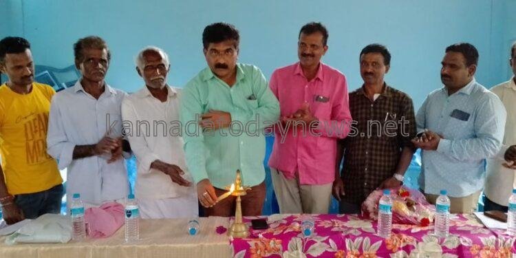 ಶಿರಸಿಯಲ್ಲಿನ ಅರಣ್ಯವಾಸಿಗಳನ್ನ ಉಳಿಸಿ ರ‍್ಯಾಲಿಯಲ್ಲಿ ಅತಿಕ್ರಮಣದಾರರ ಶಕ್ತಿ ಪ್ರದರ್ಶಿಸಿ- ರವಿಂದ್ರ ನಾಯ್ಕ.