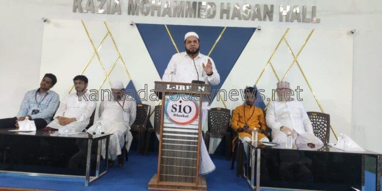 ಸೈಬರ್ ಅಪರಾಧಗಳಿಗೆ ಕಡಿವಾಣ ಹಾಕುವುದು ಕಾಲದ ಬೇಡಿಕೆಯಾಗಿದೆ-ಅನಿವಾಸಿ ಉದ್ಯಮಿ ಅತಿಕರ‍್ರಹ್ಮಾನ್ ಮುನಿರಿ