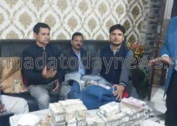 2 ಕೋಟಿ ರೂಪಾಯಿ ಲಂಚದ ಹಣದೊಂದಿಗೆ ರೆಡ್ ಹ್ಯಾಂಡ್ ಆಗಿ ಸಿಕ್ಕಿ ಬಿದ್ದ ಕಾರ್ಯನಿರ್ವಾಹಕ ಇಂಜಿನಿಯರ್