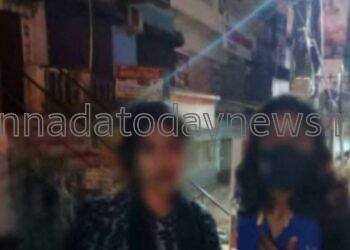 ಮಂಗಳೂರಿನಲ್ಲಿ ತಡರಾತ್ರಿ ಹಿಂದೂ-ಮುಸ್ಲಿಂ ಯುವ ಜೋಡಿ ಸುತ್ತಾಟ, ಬಿಸಿ ಮುಟ್ಟಿಸಿ ತರಾಟೆಗೆ ತೆಗೆದುಕೊಂಡ ಹಿಂದೂ ಸಂಘಟನೆ ಕಾರ್ಯಕರ್ತರು