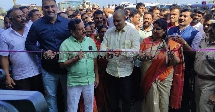 ಕಾರವಾರ ನಗರದ ಫ್ಲೈಓವರ್, ಸುರಂಗ ಮಾರ್ಗವನ್ನು ಉದ್ಘಾಟಿಸಿದ ಸಂಸದ ಅನಂತಕುಮಾರ ಹೆಗಡೆ