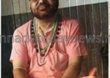 100ಕ್ಕೂ ಅಧಿಕ ಮಹಿಳೆಯರ ಮೇಲೆ ದೌರ್ಜನ್ಯ ಎಸಗಿರುವ ಪ್ರಕರಣ-ಸ್ವಯಂ ಘೋಷಿತ ದೇವಮಾನವ ಜೇಲೇಬಿ ಬಾಬಾ ಅಮರ್ ಪುರಿ ಗೆ 14 ವರ್ಷ ಜೈಲುಶಿಕ್ಷೆ ವಿಧಿಸಿ ತೀರ್ಪು ನೀಡಿದ ಕೋರ್ಟ್