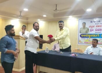 ಭಟ್ಕಳದ ಜನಸ್ನೇಹಿ ಪೊಲೀಸ್ ಇನ್ಸ್ಪೆಕ್ಟರ್ ದಿವಾಕರ್ ಪಿ.ಎಂ ಅವರಿಗೆ ಭಟ್ಕಳದ ನಾಗರಿಕರಿಂದ ಪ್ರೀತಿಯ ಬೀಳ್ಕೊಡುಗೆ