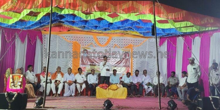 ಸರಕಾರಿ ಶ್ಯಾಲೆಯ ಮಕ್ಕಳಿಗೆ ಕತ್ತಲಲ್ಲಿ ಕೂಡಾ ಬೆಳಕಿನ ಬೀಳಡ್ಕೊಡುಗೆ”