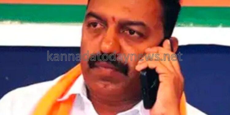 ವಿವಾಹಿತ ಮಹಿಳೆ ಜೊತೆ ಬಿಜೆಪಿ ಮುಖಂಡನ ಅನೈತಿಕ ಸಂಬಂಧ-ಮಹಿಳೆಯ ಪತಿಯಿಂದ ಪೊಲೀಸ ದೂರು