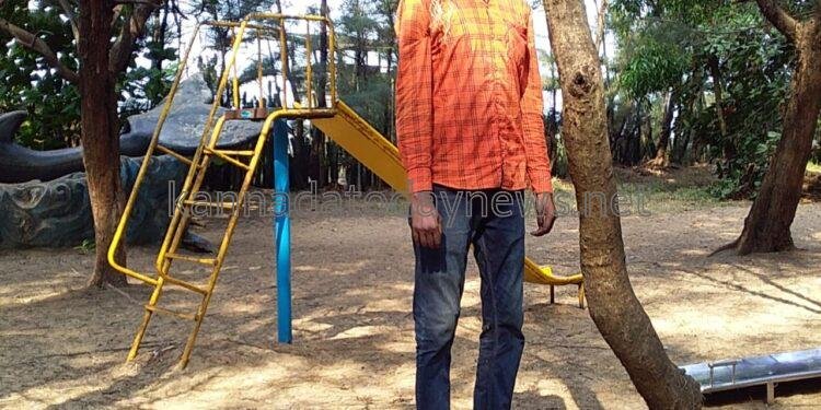 ಆನ್ಲೈನ್ ಜೂಜಿಗಾಗಿ ವಿಪರೀತ ಸಾಲ -ಪೊಲೀಸ್ ಪೇದೆ ನೇಣುಬಿಗಿದುಕೊಂಡು ಆತ್ಮಹತ್ಯೆ!