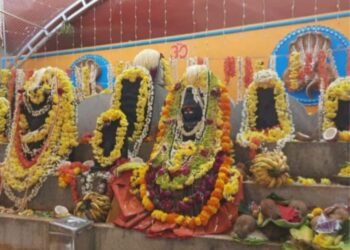 ವಿಜೃಂಭಣೆಯಿಂದ ನೆರವೇರಿದ ಭಟ್ಕಳದ ರಾಜಾಂಗಣ ನಾಗಬನದ ಪುನರ್ ಪ್ರತಿಷ್ಠಾಪನಾ ಮಹೋತ್ಸವ- ನಾಗಬನ ಸಮಿತಿಯಿಂದ ಶಾಸಕ ಸುನೀಲ್ ನಾಯ್ಕ ಗೆ ಸನ್ಮಾನ