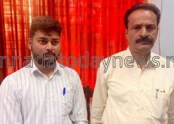 2 ಲಕ್ಷ ರೂಪಾಯಿ ಲಂಚ ಪಡೆಯುವಾಗ ರೆಡ್ ಹ್ಯಾಂಡ್ ಆಗಿ ಲೋಕಾಯುಕ್ತ ಬಲೆಗೆ ಬಿದ್ದ ಕಡು ಭ್ರಷ್ಟ ಲಂಚಬಾಕ ಅಧಿಕಾರಿಗಳು