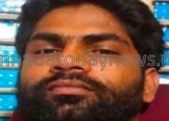 ವಾಲಿಬಾಲ್ ಆಡುತ್ತಿದ್ದ ವೇಳೆ ಕುಸಿದು ಬಿದ್ದು ಯುವಕ ಸಾವು