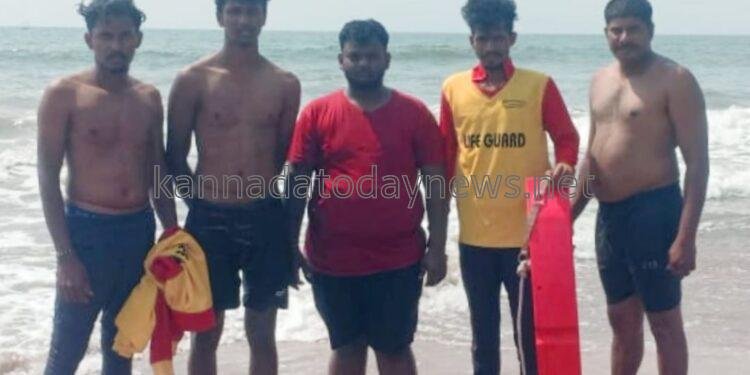 ಗೋಕರ್ಣ ಸಮುದ್ರದ ಬೀಚ್ ಅಲ್ಲಿ ಮುಳುಗುತ್ತಿದ್ದ 4 ಜನ ಪ್ರವಾಸಿಗರ ರಕ್ಷಣೆ