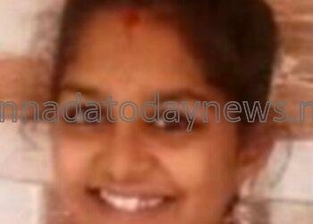 ದ್ವಿತೀಯ ಪಿಯುಸಿ ವಿದ್ಯಾರ್ಥಿನಿ ನೇಣು ಬಿಗಿದುಕೊಂಡು ಆತ್ಮಹತ್ಯೆ