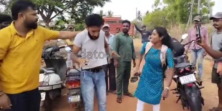 ಕುಂದಾಪುರದಲ್ಲಿ ನಡು ರಸ್ತೆಯಲ್ಲಿ ಹಿಂದೂ ಕಾಲೇಜು ವಿದ್ಯಾರ್ಥಿನಿಗೆ ಮುಸ್ಲಿಂ ಯುವಕನಿಂದ ಲೈಂಗಿಕ ಕಿರುಕುಳ – ಪೊಲೀಸ ಠಾಣೆಯಲ್ಲಿ ಪ್ರಕರಣ ದಾಖಲು