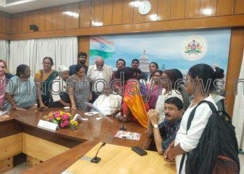 ಧರ್ಮಸ್ಥಳದ ಸೌಜನ್ಯ ಅತ್ಯಾಚಾರ ಕೊಲೆ ಪ್ರಕರಣದ ಎಸ್ ಐಟಿ ರಚನೆ ಕುರಿತು ಕಾನೂನು ತಜ್ಞರ ಜೊತೆಗೆ ಚರ್ಚೆ – ಮುಖ್ಯಮಂತ್ರಿ ಸಿದ್ದರಾಮಯ್ಯ ಭರವಸೆ