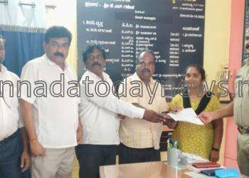 ಅರಣ್ಯವಾಸಿಯ ಅರ್ಜಿ ನಾಪತ್ತೆ, ಡಿವೈಎಸ್‌ಪಿ ಗೆ ದೂರು ; ಕರ್ತವ್ಯ ಚ್ಯುತಿಯ ಅಧಿಕಾರಿಯ ವಿರುದ್ಧ ಕ್ರಮಕ್ಕೆ ಆಗ್ರಹ- ರವೀಂದ್ರ ನಾಯ್ಕ.