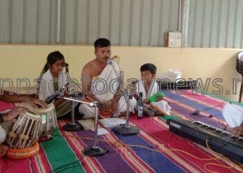 ಶಕಟಪುರಂ ಶ್ರೀ ಬದರಿ ಶಂಕರಾಶ್ರಮ ಸಂಸ್ಥಾನದಲ್ಲಿ ಎಲ್ಲರ ಮನಗೆದ್ದ ಉಮೇಶ ಮುಂಡಳ್ಳಿ ಭಕ್ತಿ ಸಂಗೀತ