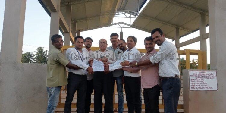 ಎಸ್.ಕೆ.ಡಿ.ಆರ್.ಪಿ ಯೋಜನೆಯ ಸಮುದಾಯ ಅಭಿವೃದ್ಧಿ ವಿಭಾಗದ ಮೂಲಕ ಅಭಿವೃದ್ಧಿ ಕಾರ್ಯಕ್ರಮದಡಿ ಬಂದರ್ ರೋಡ್ ಹಿಂದೂ ರುದ್ರಭೂಮಿ ಅಭಿವೃದ್ಧಿ ಗೆ 2.50 ಲಕ್ಷ ರೂಪಾಯಿ ಮಜೂರು