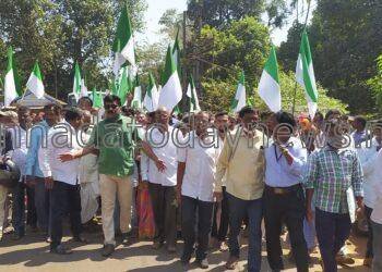 ಸ. ೧೨ ಕ್ಕೆ ಅರಣ್ಯ ಭೂಮಿ ಹಕ್ಕು ಹೋರಾಟ ೩೩ ವರ್ಷ ; ಮರಿಚಿಕೆಯಾದ ಭೂಮಿ ಹಕ್ಕು.