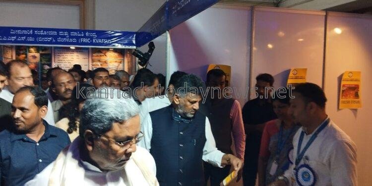 ವಿಶ್ವ ಮೀನುಗಾರರ ದಿನಾಚರಣೆಯಲ್ಲಿ ಮೀನಿನ ಉತ್ಪನ್ನಗಳ ಪ್ರದರ್ಶನದಲ್ಲಿ ಪಾಲ್ಗೊಂಡ ಮಲ್ಪೆ‌ ಮೀನುಗಾರರ ಉತ್ಪಾದಕರ ಕಂಪನಿ.