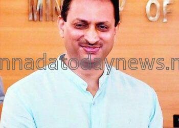 ಮುಖ್ಯಮಂತ್ರಿ ಸಿದ್ದರಾಮಯ್ಯಗೆ ಧಮ್ ಇದ್ದರೆ ಹಿಂದೂ ರಾಷ್ಟ್ರ ಆಗುವುದನ್ನು ತಡೆಯಲಿ – ಸಂಸದ ಅನಂತಕುಮಾರ ಹೆಗಡೆ