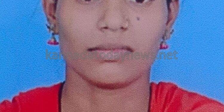 ಆಂಬ್ಯುಲೆನ್ಸ್ ಆಕ್ಸಿಡೆಂಟ್, ತುಂಬು ಗರ್ಭಿಣಿ ಮತ್ತು ಹೋಟ್ಟೆ ಯಲ್ಲಿರುವ ಮಗು ಸಾವು