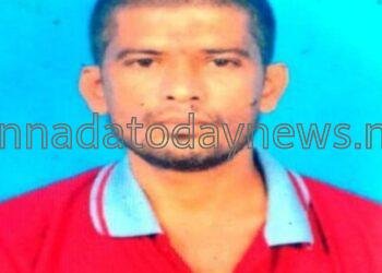 ಬೈಕ್ ಹಾಗೂ ಕಾರು ನಡುವೆ ರಸ್ತೆ ಅಪಘಾತ- ಬೈಕ್ ಸವಾರ ಸಾವು