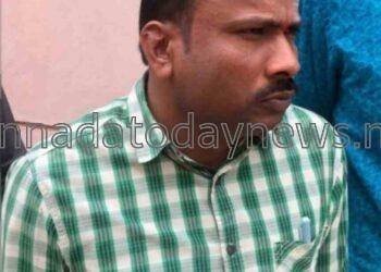 ಶಿಕ್ಷಕನಿಂದ 40ಸಾವಿರ ರೂಪಾಯಿ ಲಂಚ ಪಡೆಯುತ್ತಿದ್ದ ವೇಳೆ ಲೋಕಾಯುಕ್ತ ಬಲೆಗೆ ಬಿದ್ದ ಭ್ರಷ್ಟ