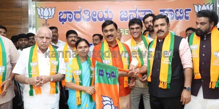 ಕಲ್ಯಾಣ ರಾಜ್ಯ ಪ್ರಗತಿಪಕ್ಷವನ್ನು ಬಿಜೆಪಿಯೊಂದಿಗೆ ವಿಲೀನಗೊಳಿಸಿದ ಮಾಜಿ ಸಚಿವ , ಶಾಸಕ ಜನಾರ್ದನ ರೆಡ್ಡಿ