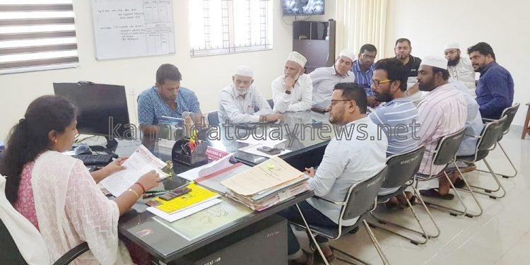 ಸರಾಬಿ ಹೊಳೆ ಹೋರಾಟ ಸಮಿತಿಯಿಂದ ಸಹಾಯಕ ಆಯುಕ್ತರ ಭೇಟಿ; ನದಿ ನೈರ್ಮಲ್ಯಕ್ಕೆ ಒತ್ತು ನೀಡುವಂತೆ ಆಗ್ರಹ*