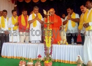 ಈಡಿಗ(ನಾಮಧಾರಿ) ಸಮಾಜವು ಯಾವುದೇ ಒಬ್ಬ ವ್ಯಕ್ತಿಯ ಮಾವ, ಅಳಿಯ ಮತ್ತು ಅಕ್ಕನ ಮಗಳಿಗೆ ಸೀಮಿತವಲ್ಲ- ಕಾಂಗ್ರೆಸ್ ಮುಖಂಡ ರವೀಂದ್ರ ನಾಯ್ಕ ಗುಡುಗು