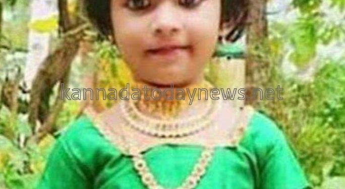 ದೇವಸ್ಥಾನದ ವಾರ್ಷಿಕ ಉತ್ಸವದ ಸಂದರ್ಭದಲ್ಲಿ ರಥ ಎಳೆಯುವ ವೇಳೆ ಐದು ವರ್ಷದ ಮಗುವೊಂದು ರಥದ ಚಕ್ರದಡಿ ಸಿಲುಕಿ ಸಾವು