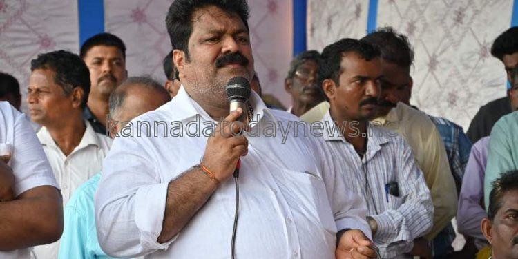 ಬಿಜೆಪಿ ಕೇವಲ ಉತ್ತರ ಕನ್ನಡ ಜಿಲ್ಲೆಯಲ್ಲಲ್ಲ, ಇಡೀ ರಾಜ್ಯದಲ್ಲೇ ಏನೂ ಕೆಲಸ ಮಾಡಿಲ್ಲ- ಮೀನುಗಾರಿಕೆ ಸಚಿವ ಮಾಂಕಳ ವೈದ್ಯ