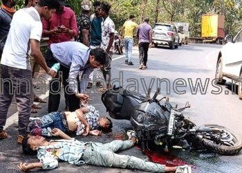 ಕೆ ಎಸ್ ಆರ್ ಟಿ ಸಿ ಬಸ್ಸು ಹಾಗು ಬೈಕ್ ನಡುವೆ ಭೀಕರ ಅಪಘಾತ : ಬೈಕ್ ಸವಾರರಿಬ್ಬರ ಸಾವು.