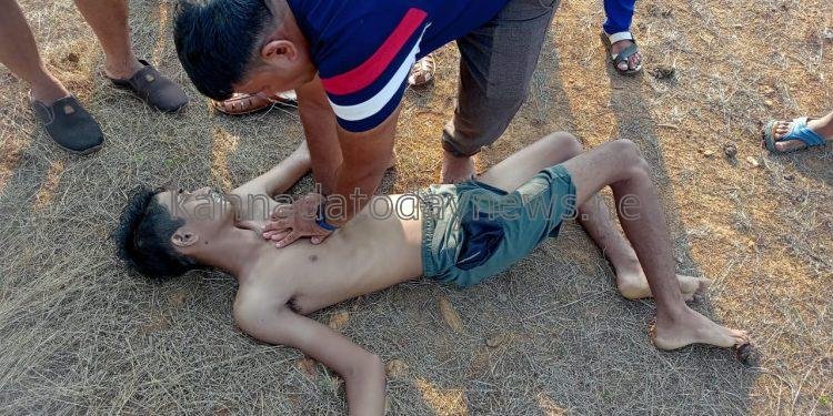 ಭಟ್ಕಳ ತಾಲೂಕಿನ ಕಡವಿನಕಟ್ಟೆ ಸಮೀಪ ನದಿಯ ನೀರಲ್ಲಿ ಮುಳುಗಿ 2 ಜನ ಸಾವು