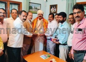 ಭಟ್ಕಳ ನ್ಯಾಯಾಲಯದ ಹೊಸ ಕಟ್ಟಡ ನಿರ್ಮಾಣಕ್ಕೆ 12 ಕೋಟಿ ರೂಪಾಯಿಗಳ ಅನುದಾನ ಮಂಜೂರು ಮಾಡಿಸಿದ ಸಚಿವ ಮಾಂಕಾಳ ವೈದ್ಯರಿಗೆ ಭಟ್ಕಳ ವಕೀಲರ ಸಂಘದಿಂದ ಸನ್ಮಾನ