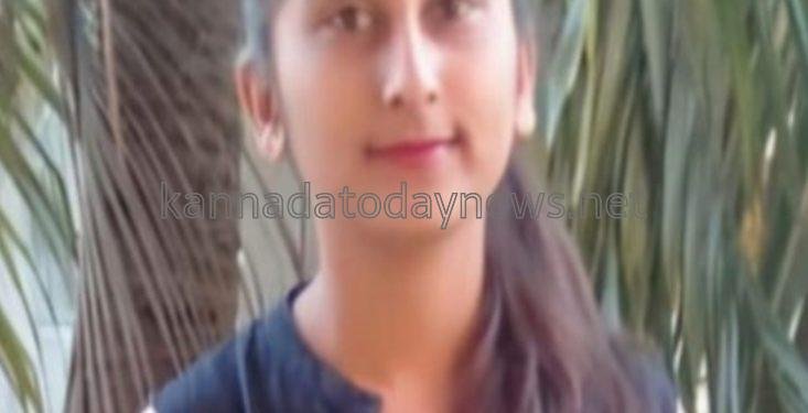 50 ರ ಅಂಕಲ್ ಜೊತೆ 19 ರ ಕಾಲೇಜು ವಿದ್ಯಾರ್ಥಿನಿ ಗೆ(ಲವ) ಪ್ರೇಮ ಅಂಕುರ, ಪ್ರೀತಿಗೆ ಕುಟುಂಬದಿಂದ ವಿರೋಧ: ಅಂಕಲ್ ಜೊತೆ ಆತ್ಮಹತ್ಯೆ