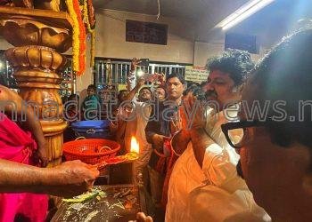 ಅತ್ಯಂತ ವಿಜೃಂಭಣೆಯಿಂದ ಅದ್ದೂರಿಯಾಗಿ ಆರಂಗೊಂಡ ಭಟ್ಕಳ ಮಾರಿ ಜಾತ್ರೆ- ಶ್ರೀ ಮಾರಿಯಮ್ಮ ದೇವಿಯ ದರ್ಶನ ಪಡೆದ ಜಿಲ್ಲಾ ಉಸ್ತುವಾರಿ ಸಚಿವ ಮಂಕಾಳ ವೈದ್ಯ