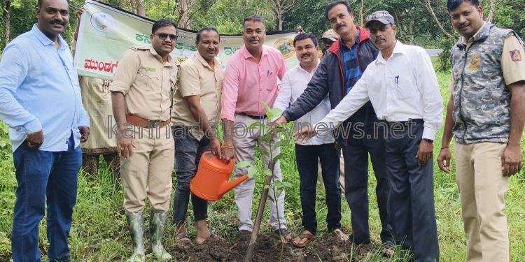 ಕರ್ನಾಟಕ ಪ್ರೆಸ್ ಕ್ಲಬ್ ಉತ್ತರ ಕನ್ನಡ ಜಿಲ್ಲಾ ಘಟಕ ವತಿಯಿಂದ ಪತ್ರಿಕಾ ದಿನಾಚರಣೆ