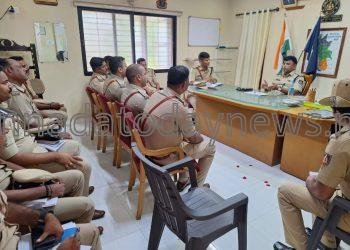 ಭಟ್ಕಳದ ನಗರ ಪೊಲೀಸ್ ಠಾಣೆಗೆ ಭೇಟಿ ನೀಡಿ ಪೋಲಿಸ ಅಧಿಕಾರಿಗಳ ಸಭೆ ನಡೆಸಿದ ಜಿಲ್ಲಾ ನೂತನ ಎಸ್.ಪಿ ಎಂ. ನಾರಾಯಣ