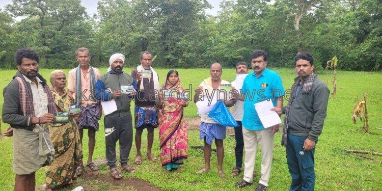 ಬಡ ಅತಿಕ್ರಮಣದಾರರ ಮೇಲೆ ಮರುಕಳಿಸಿದ ಅರಣ್ಯ ಸಿಬ್ಬಂದಿಗಳ ದೌರ್ಜನ್ಯ- ಸಿಬ್ಬಂದಿ ಮೇಲೆ ಕ್ರಮಕ್ಕೆ ರವಿ ನಾಯ್ಕ ಆಗ್ರಹ