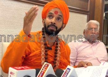 ಅಂಕೋಲಾ ಶಿರೂರು ಗುಡ್ಡ ಕುಸಿತ ಪ್ರಕರಣದಲ್ಲಿ ಸಂತ್ರಸ್ತ ಕುಟುಂಬಗಳಿಗೆ ತಲಾ ಒಂದು ಕೋಟಿ ಪರಿಹಾರ ನೀಡಬೇಕು ಮತ್ತು ಉತ್ತರ ಕನ್ನಡ ಜಿಲ್ಲಾಧಿಕಾರಿಯನ್ನು ಅಮಾನತು ಮಾಡಬೇಕು- ಸರಕಾರಕ್ಕೆ ಪ್ರಣವನಾಂದ ಸ್ವಾಮೀಜಿ ಆಗ್ರಹ