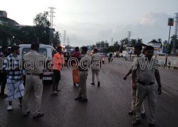 ಭಟ್ಕಳದಲ್ಲಿ ಪೊಲೀಸರ ಹೆಲ್ಮೆಟ್ ತಪಾಸಣೆಯ ರಿಯಾಲಿಟಿ ಚೆಕ್: ಸರ್ಕಾರದ ಖಜಾನೆಗೆ ಸೇರುವ ದಂಡದ ಹಣ ಚಿನ್ನದ ವ್ಯಾಪಾರಿ ಖಾತೆಗೆ ವರ್ಗಾವಣೆ